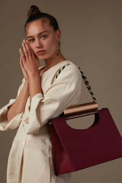 Metal bracelet shoulder bag