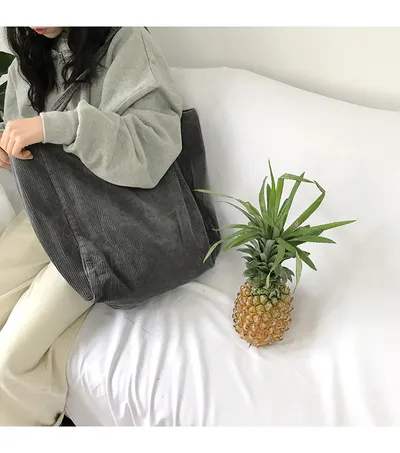 Vintage corduroy shoulder bag