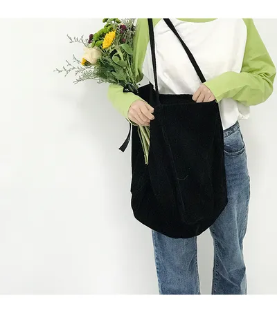 Vintage corduroy shoulder bag