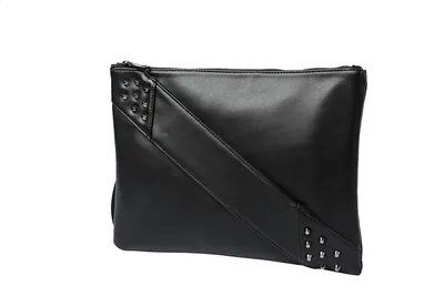 Fashionable rivet clutch