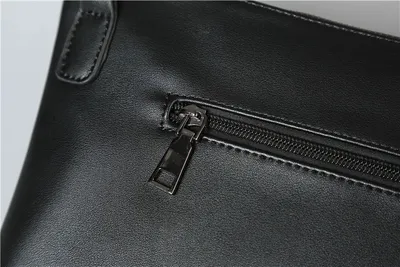Fashionable rivet clutch