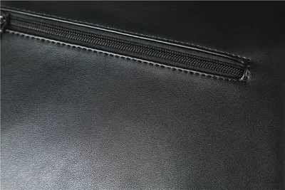 Fashionable rivet clutch