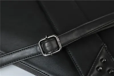 Fashionable rivet clutch