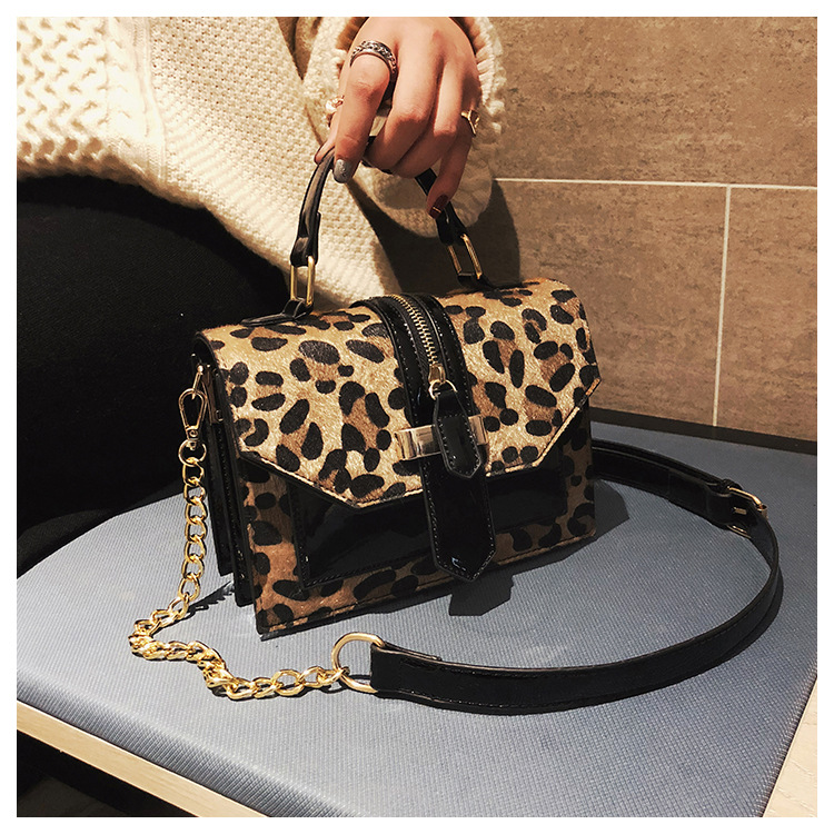 Korean Style Leopard Print Shoulder Bag Crossbody Bags For Women With Zipper Decoration Ladies Chain Handbags