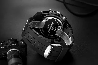 STRYVE Men's Sports Watch Electronic Watch 8002