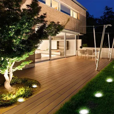 أضواء حديقة LED مقاومة للماء تعمل بالطاقة الشمسية