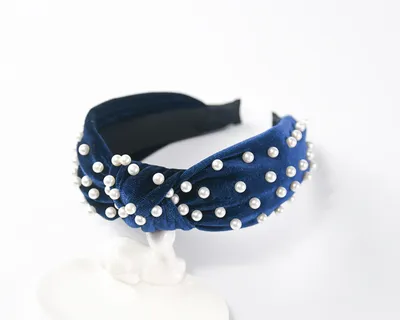 Pearl velvet knotted hair hoop