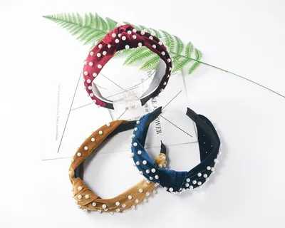 Pearl velvet knotted hair hoop