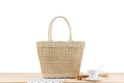Hand-held New Hollow Woven Holiday Outing Straw Bag