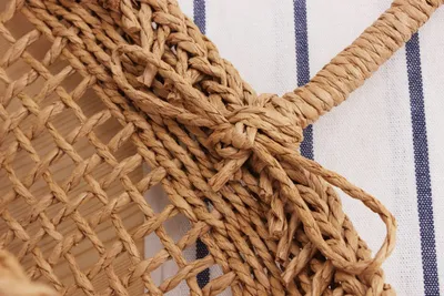 Hand-held New Hollow Woven Holiday Outing Straw Bag