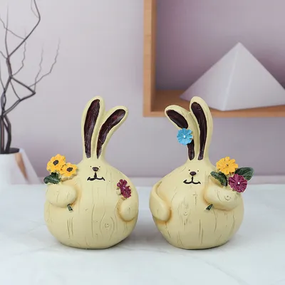 Garlic Rabbit Living Room Desktop Resin Craft Ornament