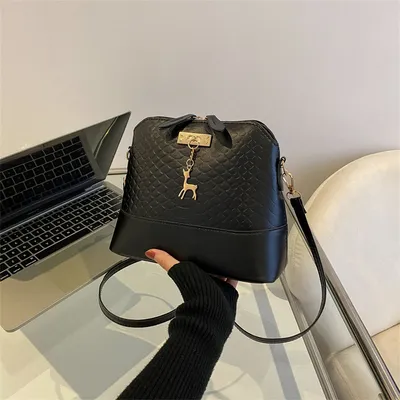 حقيبة نسائية عصرية محمولة