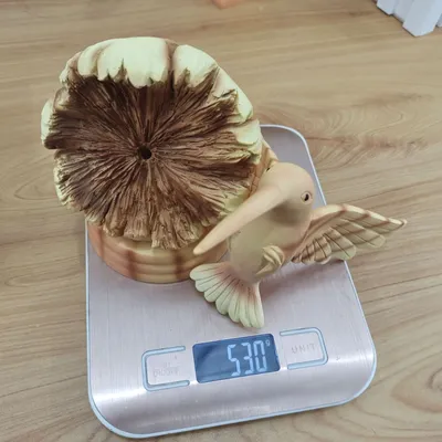 Creative Resin Wooden Craft Flying Bird Pecking Wood Home Decoration