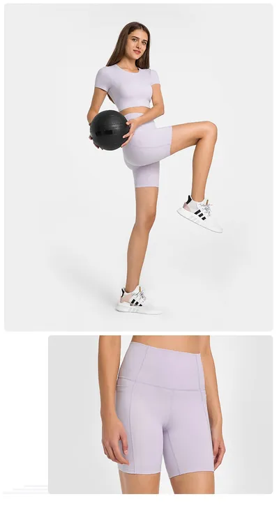 Women's Sports Short-length Shorts