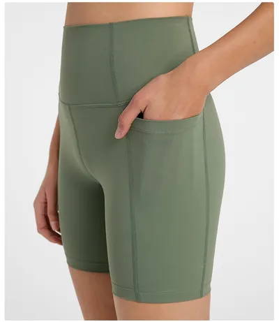 Women's Sports Short-length Shorts