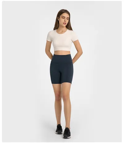 Women's Sports Short-length Shorts