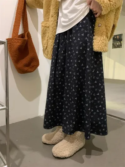 All-match And Sweet Velvet Elastic Waist Floral Skirt