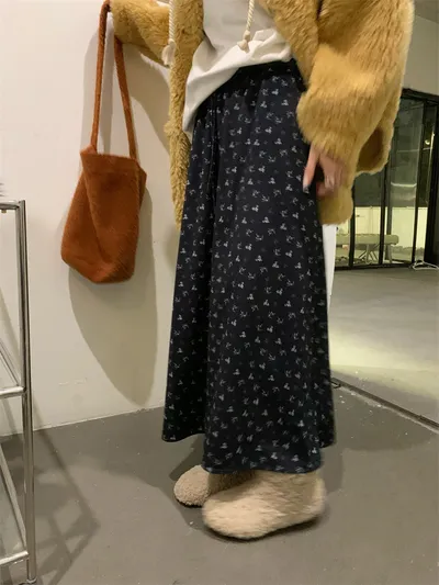 All-match And Sweet Velvet Elastic Waist Floral Skirt