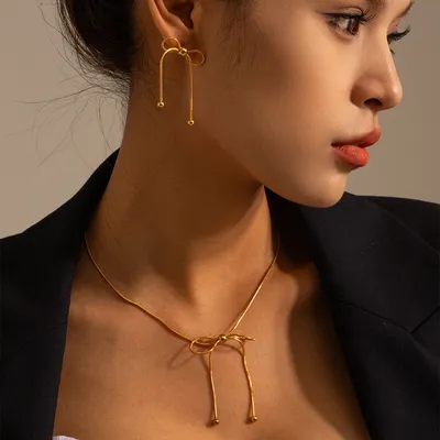 European And American Butterfly Design Sense Bends And Hitches Earrings Niche High Sense