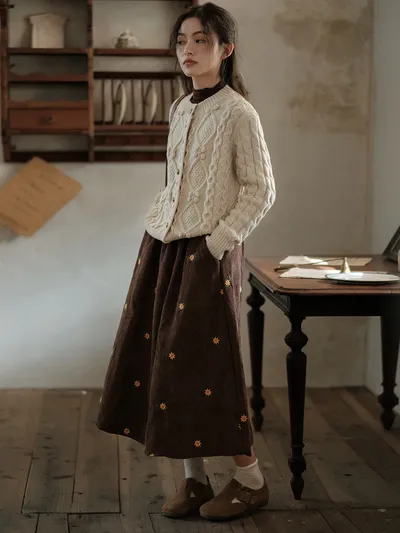 Retro Corduroy Half Skirt Embroidered Women