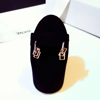 Fashion Personalized And Temperamental Earrings Women