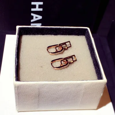 Fashion Personalized And Temperamental Earrings Women