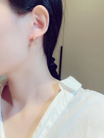 Fashion Personalized And Temperamental Earrings Women