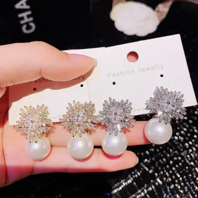 Flower Temperament Stud Earrings For Women