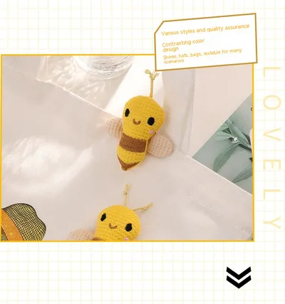 Little Bee Cartoon Brooch Korean Cute Clothing Accessories Girls' Bags Pendant