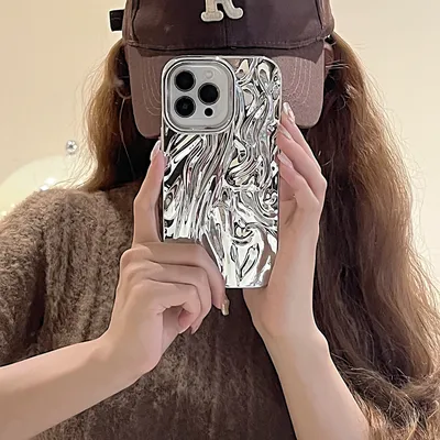 Three-dimensional Pleated Pattern Soft Phone Case