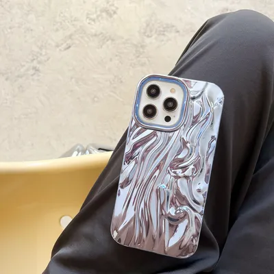 Three-dimensional Pleated Pattern Soft Phone Case