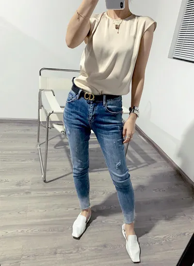 Women's Summer Round Neck Satin Sleeveless Spaghetti-strap Camisole Top