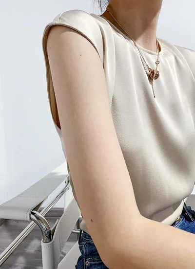 Women's Summer Round Neck Satin Sleeveless Spaghetti-strap Camisole Top