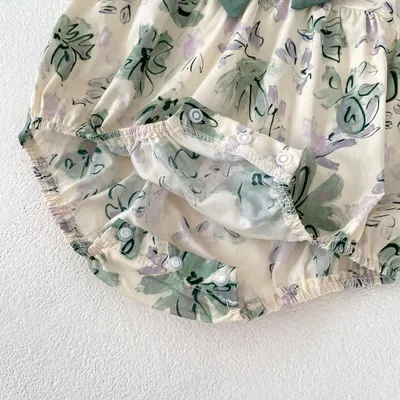 جمبسوت صيفي للبنات الصغيرات مطبوع عليه فيونكة بتصميم مثلث