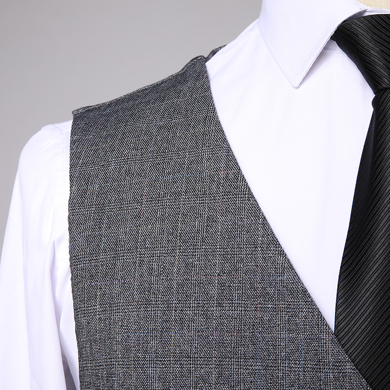 Three-piece suit for men