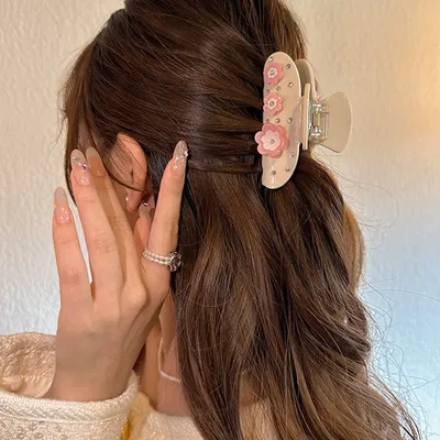 مشبك شعر بري ذو طابع مزاجي
