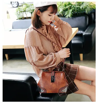 Women Handbag Leather Small Doctor Bag Women Shoulder Bag Female Crossbody Handbag Lock Chain Rivets Girls Vintage Women Bags