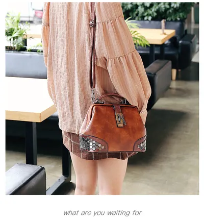 Women Handbag Leather Small Doctor Bag Women Shoulder Bag Female Crossbody Handbag Lock Chain Rivets Girls Vintage Women Bags