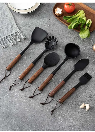 Wooden Handle High Temperature Resistant Spatula Silicone Kitchenware