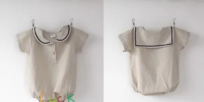 جمبسوت قصير للغاية بتصميم عصري أنيق