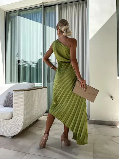 Ins Pleated One-shoulder Dress With Big Rose Flower Fashionable Sexy Evening Party Club Asymmetrical Dress