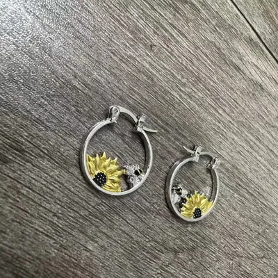 Sunflower Bee Round Ring Earrings Color Meiko