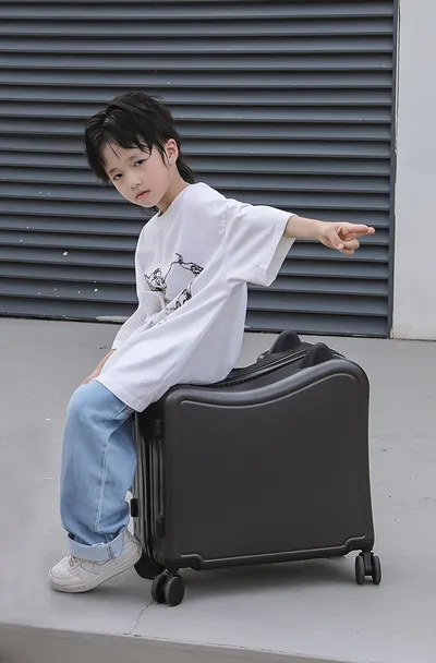 Children's Luggage Riding Trolley Case Mute Universal Wheel Boarding Bag
