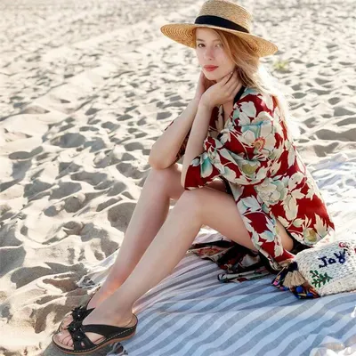 Summer New Women's Outer Wedge Flower Beach Sandals