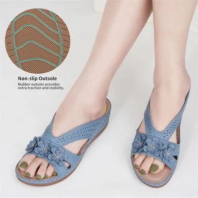 Summer New Women's Outer Wedge Flower Beach Sandals