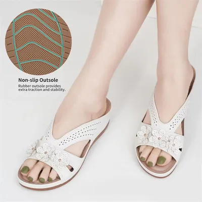 Summer New Women's Outer Wedge Flower Beach Sandals