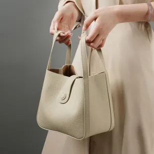 Large Capacity Cowhide Tote Simple Commute All-matching