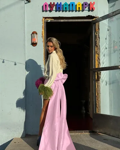 Matte Bow Straight Skirt Short