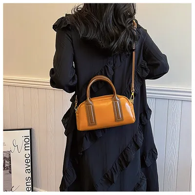 Fashion Retro Minority Single Shoulder Handbag