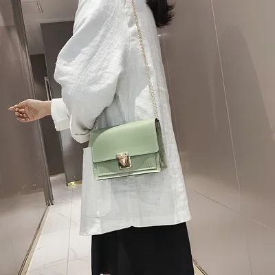 Ladies Fashion Simple Chain Small Square Bag